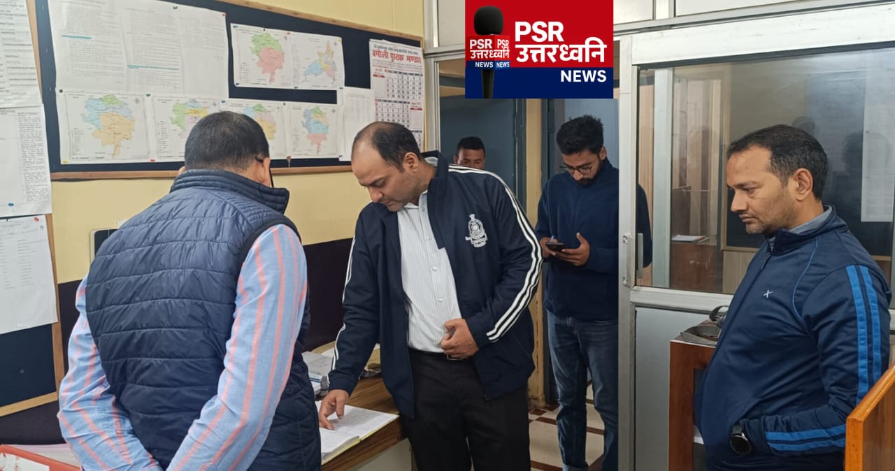 डीएम मनीष कुमार फील्ड में, राष्ट्रीय राजमार्गों और प्रभावित क्षेत्रों का निरीक्षण